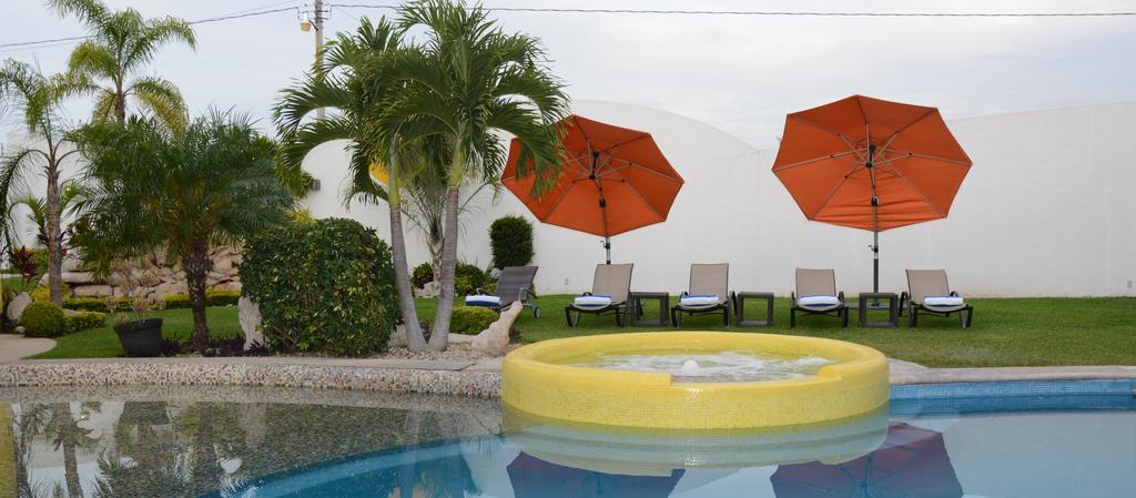 Hotel Magico Inn Cuautla  Экстерьер фото