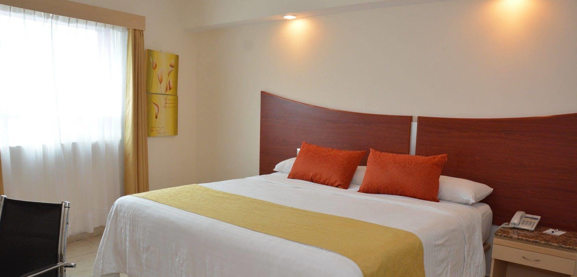 Hotel Magico Inn Cuautla  Экстерьер фото